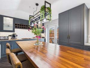 Kitchen- click for photo gallery